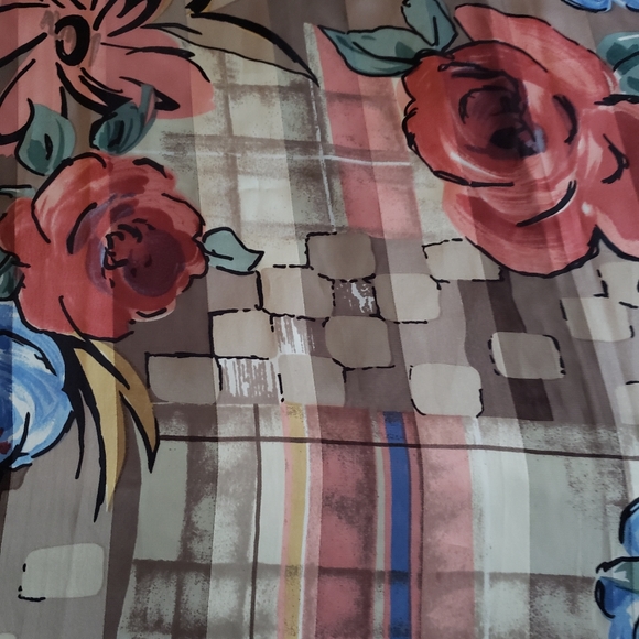 Vintage Elaine Gold floral scarf Apprix 35"x35" - Picture 2 of 5